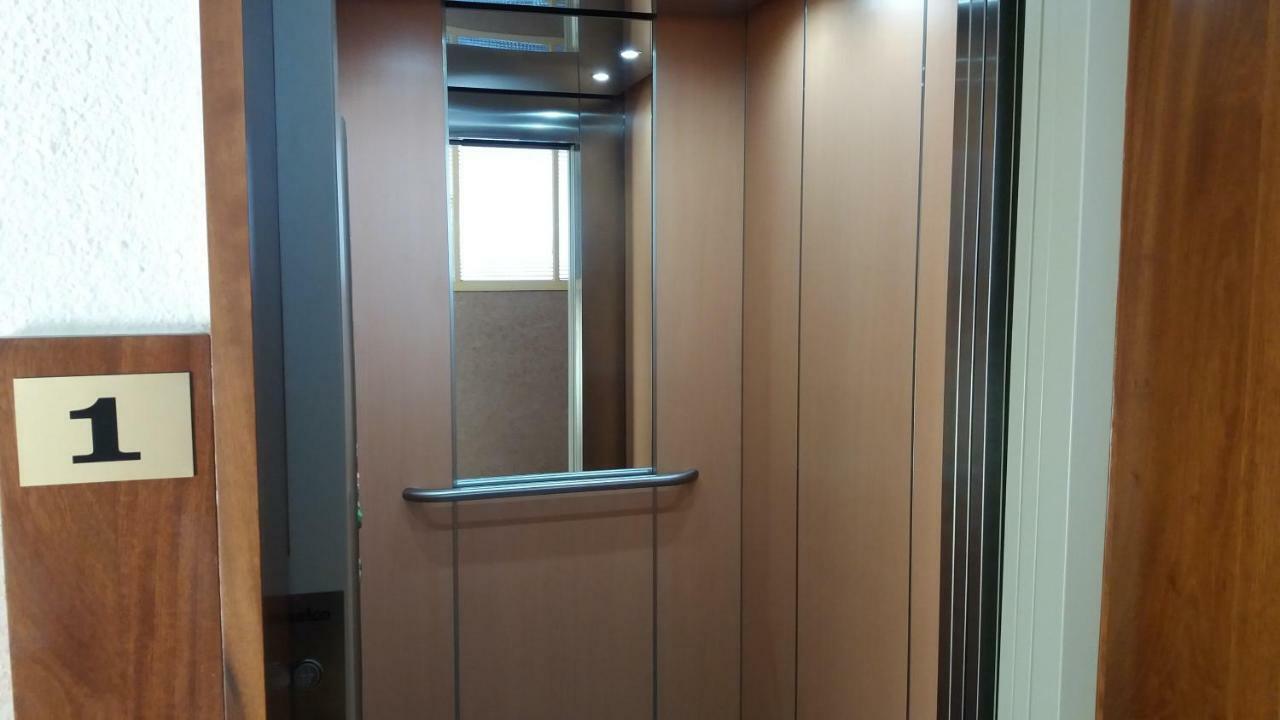 Centro San Viator Hostel Valladolid Kültér fotó