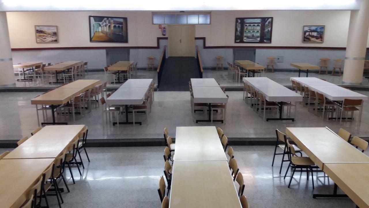 Centro San Viator Hostel Valladolid Kültér fotó